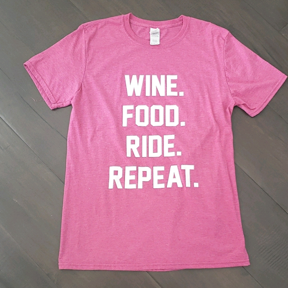 NWOT Disney FOOD WINE RIDE Tshirt M